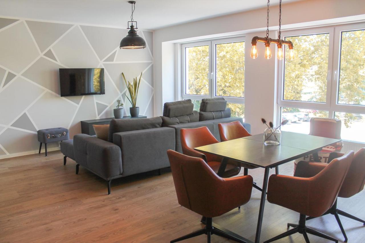 New York Apartment - Fuer Freunde & Familien, Stadtnah, Parkplatz, E-Ladestation, Gitterbox Fuer Fahrraeder, Fitnessstudio, Digitale Gaestemappe Mit Restaurant- Und Unternehmenstipps Koblenz  Exteriör bild