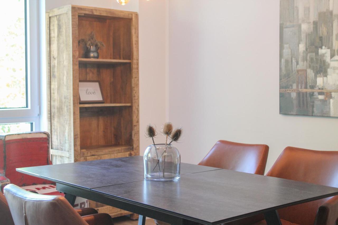 New York Apartment - Fuer Freunde & Familien, Stadtnah, Parkplatz, E-Ladestation, Gitterbox Fuer Fahrraeder, Fitnessstudio, Digitale Gaestemappe Mit Restaurant- Und Unternehmenstipps Koblenz  Exteriör bild